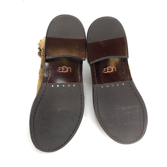 NWOB UGG Fabrizia Sheepskin Studs Boot #963 - Picture 8 of 8